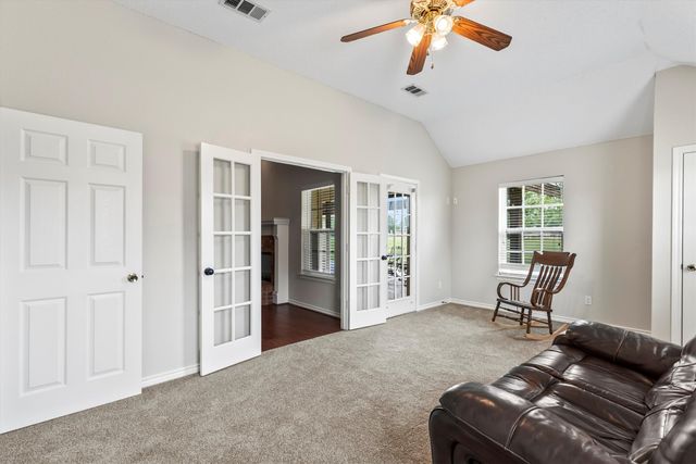 6581 Meadow Ridge Circle, Nevada, TX 75173