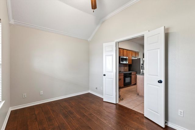 6581 Meadow Ridge Circle, Nevada, TX 75173