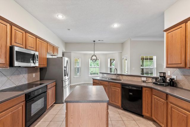 6581 Meadow Ridge Circle, Nevada, TX 75173