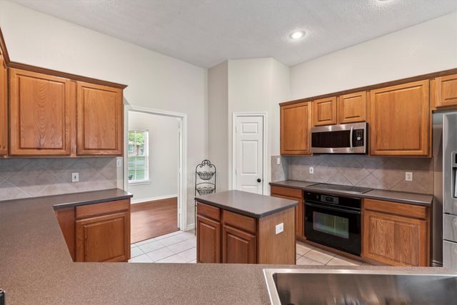 6581 Meadow Ridge Circle, Nevada, TX 75173