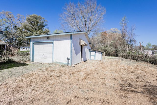 1632 Central Avenue, Summerville, SC 29483