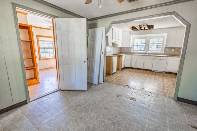 1632 Central Avenue, Summerville, SC 29483