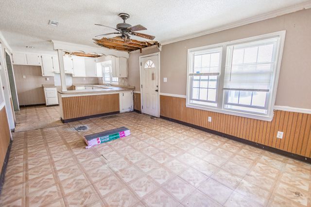 1632 Central Avenue, Summerville, SC 29483