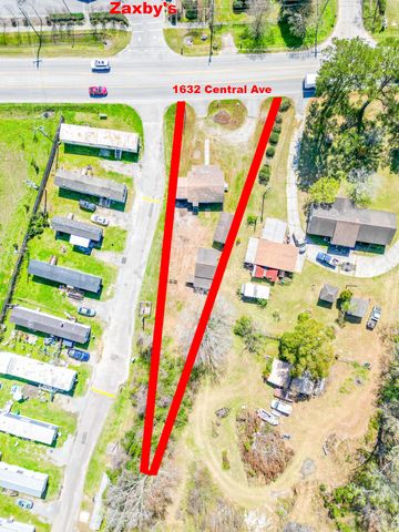 1632 Central Avenue, Summerville, SC 29483