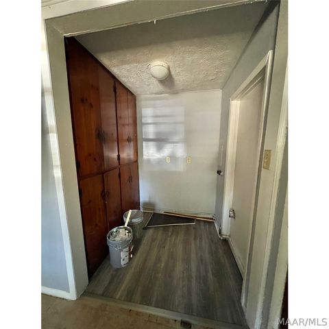 2412 E 4TH Street, Montgomery, AL 36106