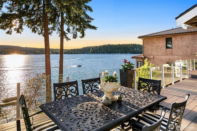 16035 Inglewood Road NE, Kenmore, WA 98028