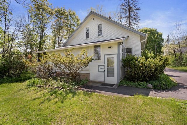 12600 W Prospect DRIVE, New Berlin, WI 53151