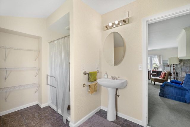 12600 W Prospect DRIVE, New Berlin, WI 53151