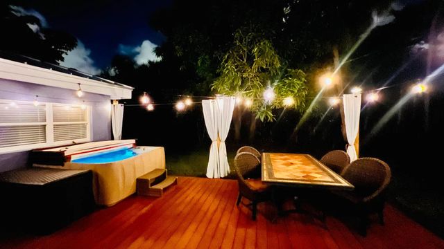 5574 Lake Osborne Drive, Lake Worth, FL 33461