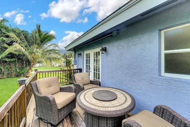 5574 Lake Osborne Drive, Lake Worth, FL 33461