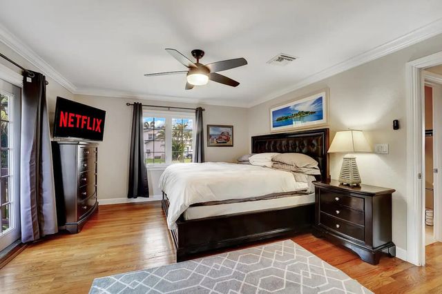 5574 Lake Osborne Drive, Lake Worth, FL 33461