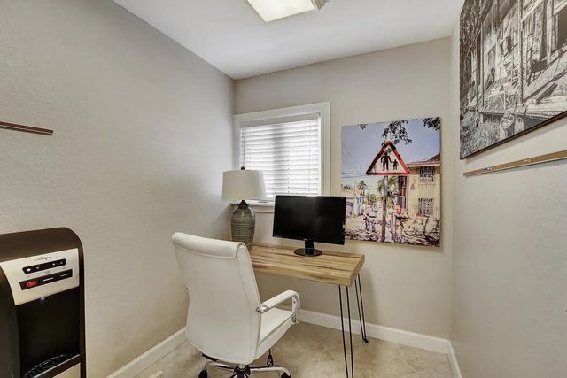 5574 Lake Osborne Drive, Lake Worth, FL 33461