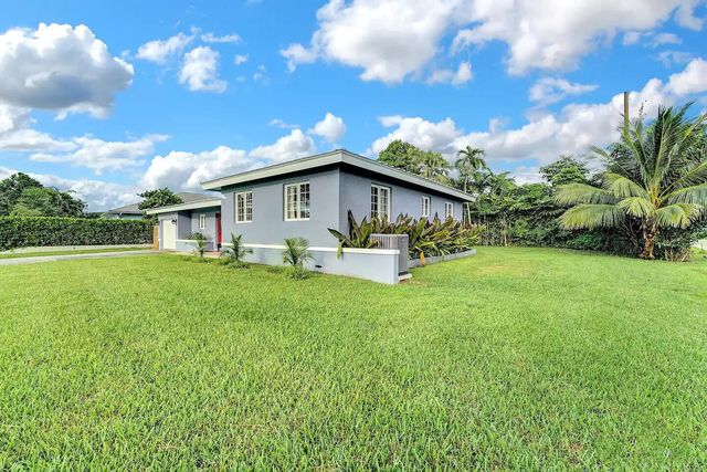 5574 Lake Osborne Drive, Lake Worth, FL 33461