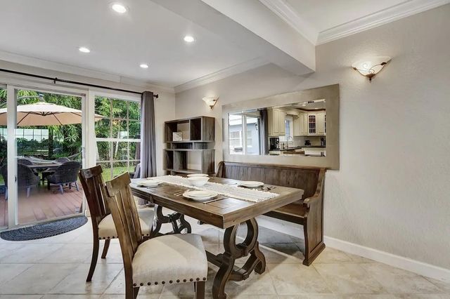 5574 Lake Osborne Drive, Lake Worth, FL 33461