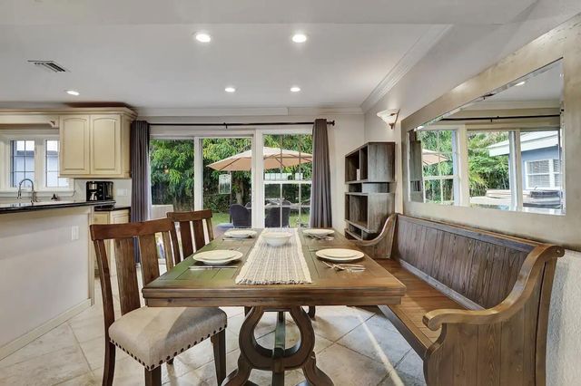 5574 Lake Osborne Drive, Lake Worth, FL 33461