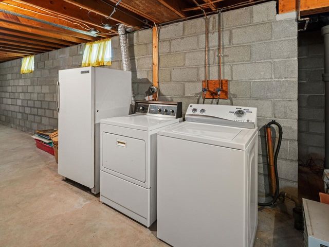 71 Lakewood Parkway, Burlington, VT 05408
