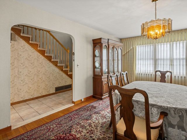 71 Lakewood Parkway, Burlington, VT 05408