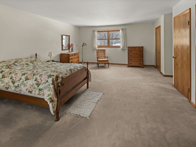 71 Lakewood Parkway, Burlington, VT 05408