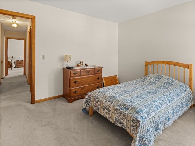 71 Lakewood Parkway, Burlington, VT 05408