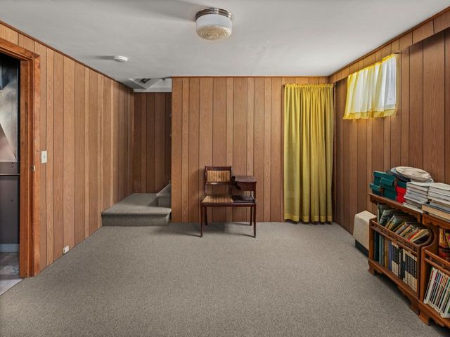 71 Lakewood Parkway, Burlington, VT 05408