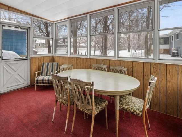 71 Lakewood Parkway, Burlington, VT 05408