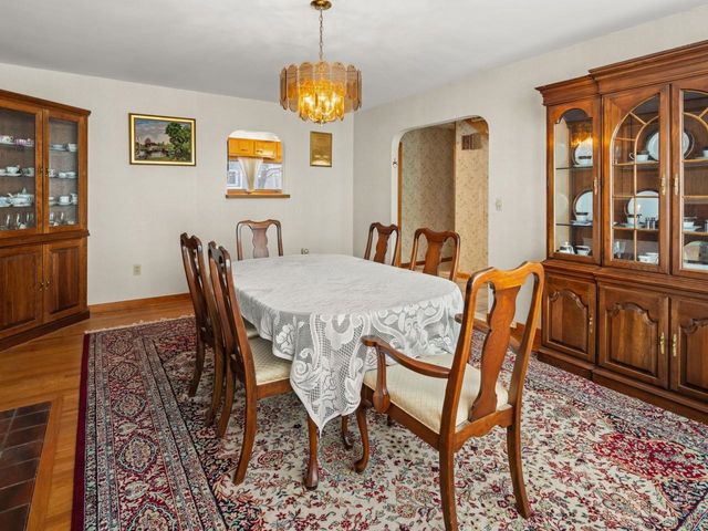 71 Lakewood Parkway, Burlington, VT 05408