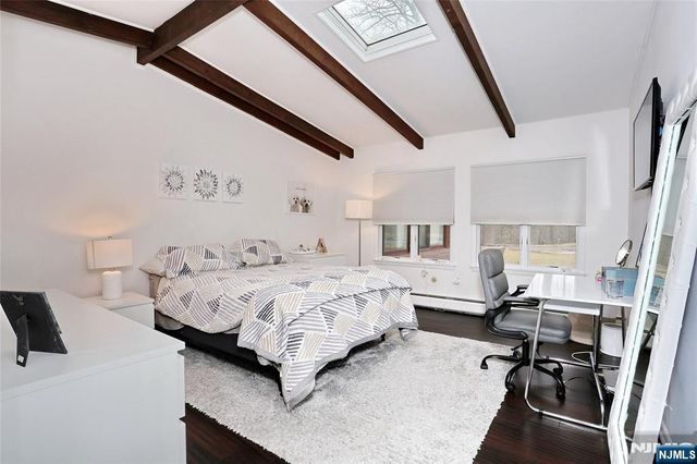 5 Carnot Avenue, Woodcliff Lake, NJ 07677