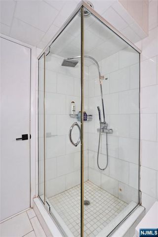 5 Carnot Avenue, Woodcliff Lake, NJ 07677