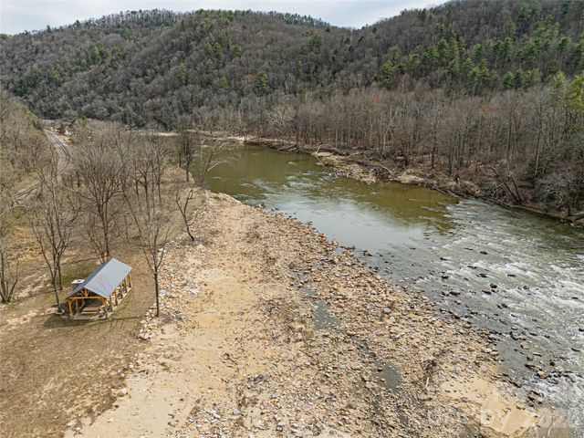 51 Wild Turkey Loop 32, Marshall, NC 28753