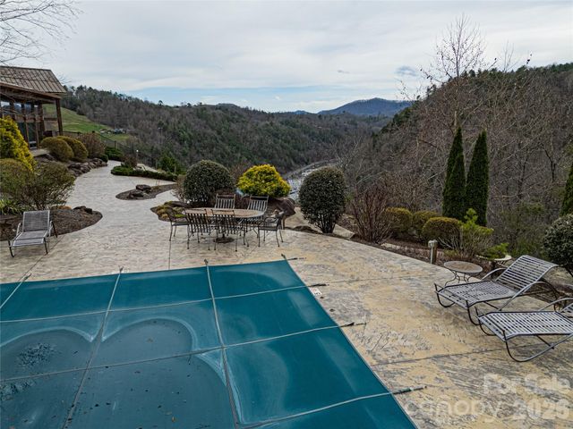 51 Wild Turkey Loop 32, Marshall, NC 28753