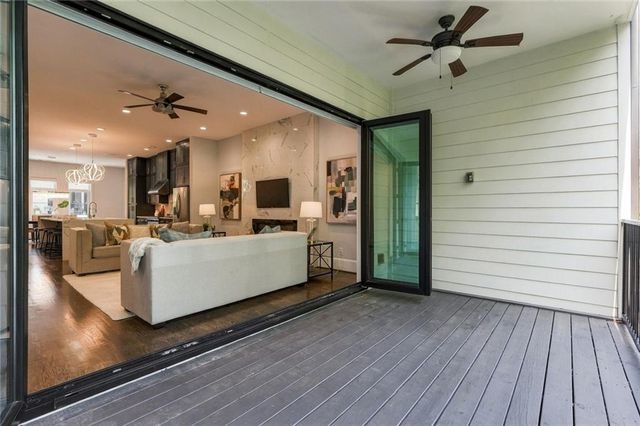 1099 Briar Cove Circle NE, Atlanta, GA 30329