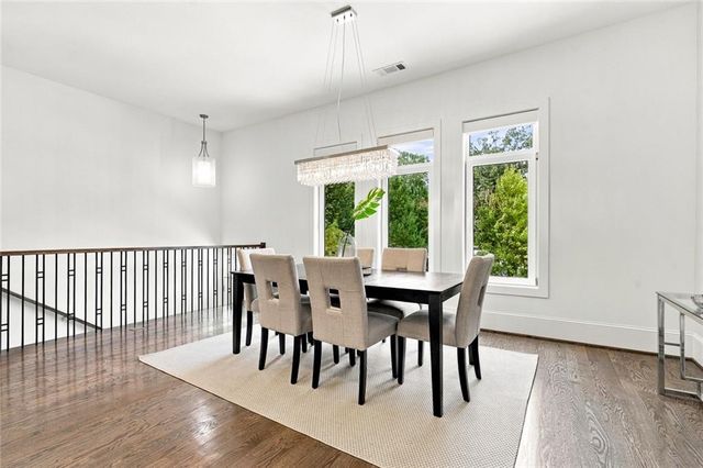 1099 Briar Cove Circle NE, Atlanta, GA 30329