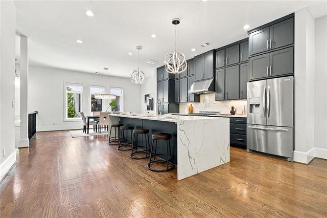 1099 Briar Cove Circle NE, Atlanta, GA 30329