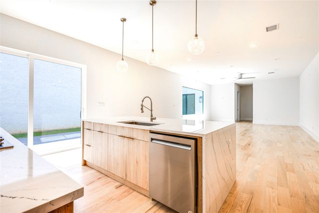 3313 Walchard Court, Dallas, TX 75229