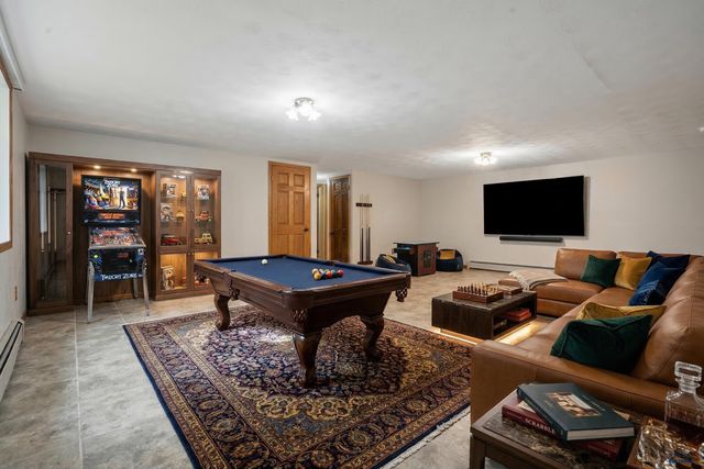 225 N BERRY PINE RD, Rapid City, SD 57702