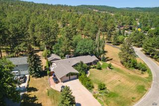 225 N BERRY PINE RD, Rapid City, SD 57702