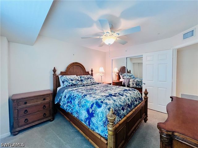 25 Bluebill AVE 1002, Naples, FL 34108