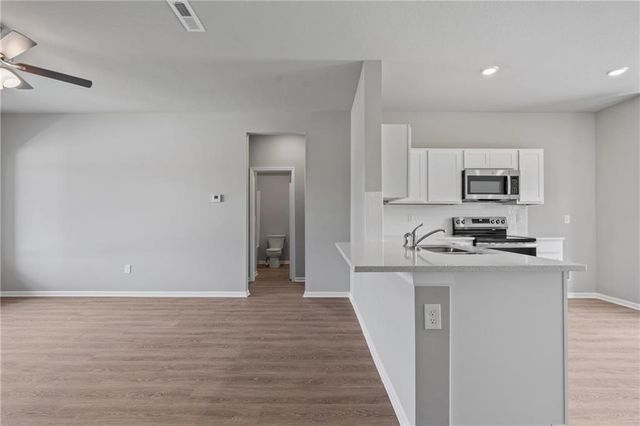 19515 Lincoln Street, Spring Hill, KS 66083