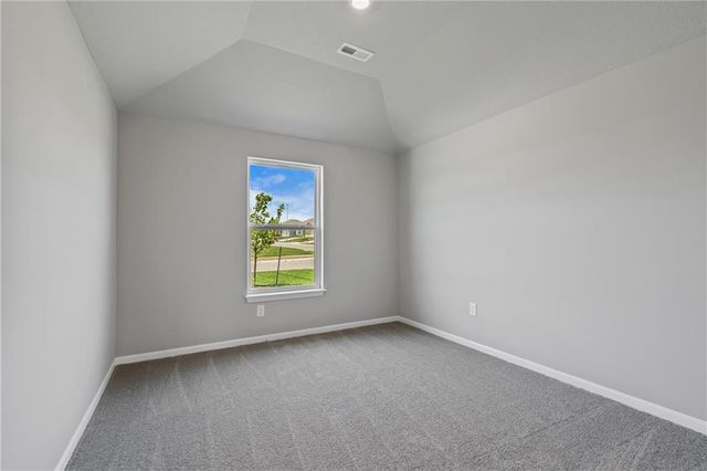 19515 Lincoln Street, Spring Hill, KS 66083