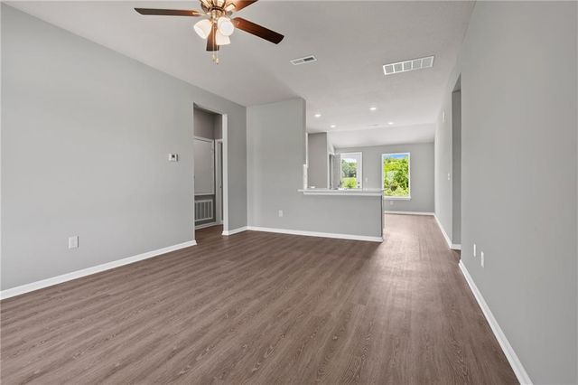 19515 Lincoln Street, Spring Hill, KS 66083