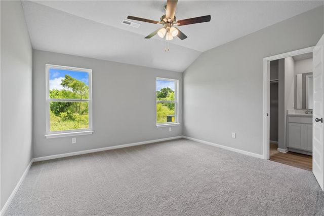19515 Lincoln Street, Spring Hill, KS 66083