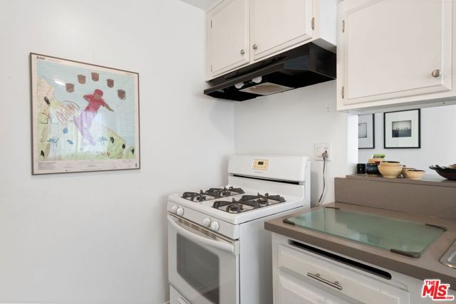 4014 Bemis Street, Los Angeles, CA 90039