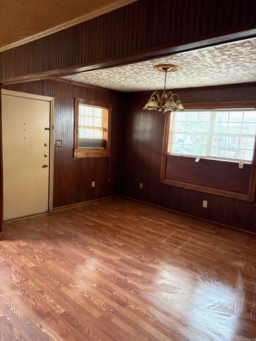 2213 S MAPLE, Pine Bluff, AR 71603