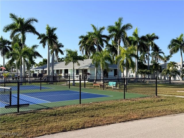 56 Doubloon WAY, Fort Myers Beach, FL 33931