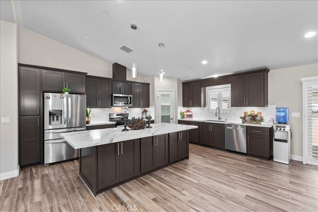 18332 Catalpa, Hesperia, CA 92345