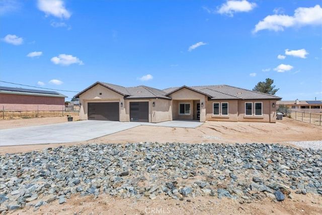 18332 Catalpa, Hesperia, CA 92345