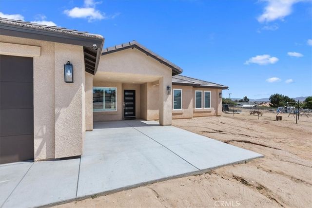 18332 Catalpa, Hesperia, CA 92345