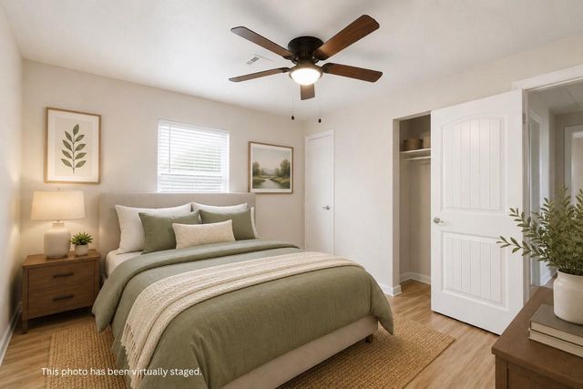 515 Riggs Street, Baytown, TX 77520