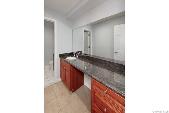 342 Lake Pointe Drive 342, Middle Island, NY 11953