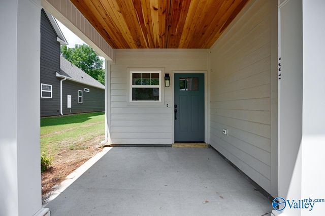 327 Pension Row, Madison, AL 35758